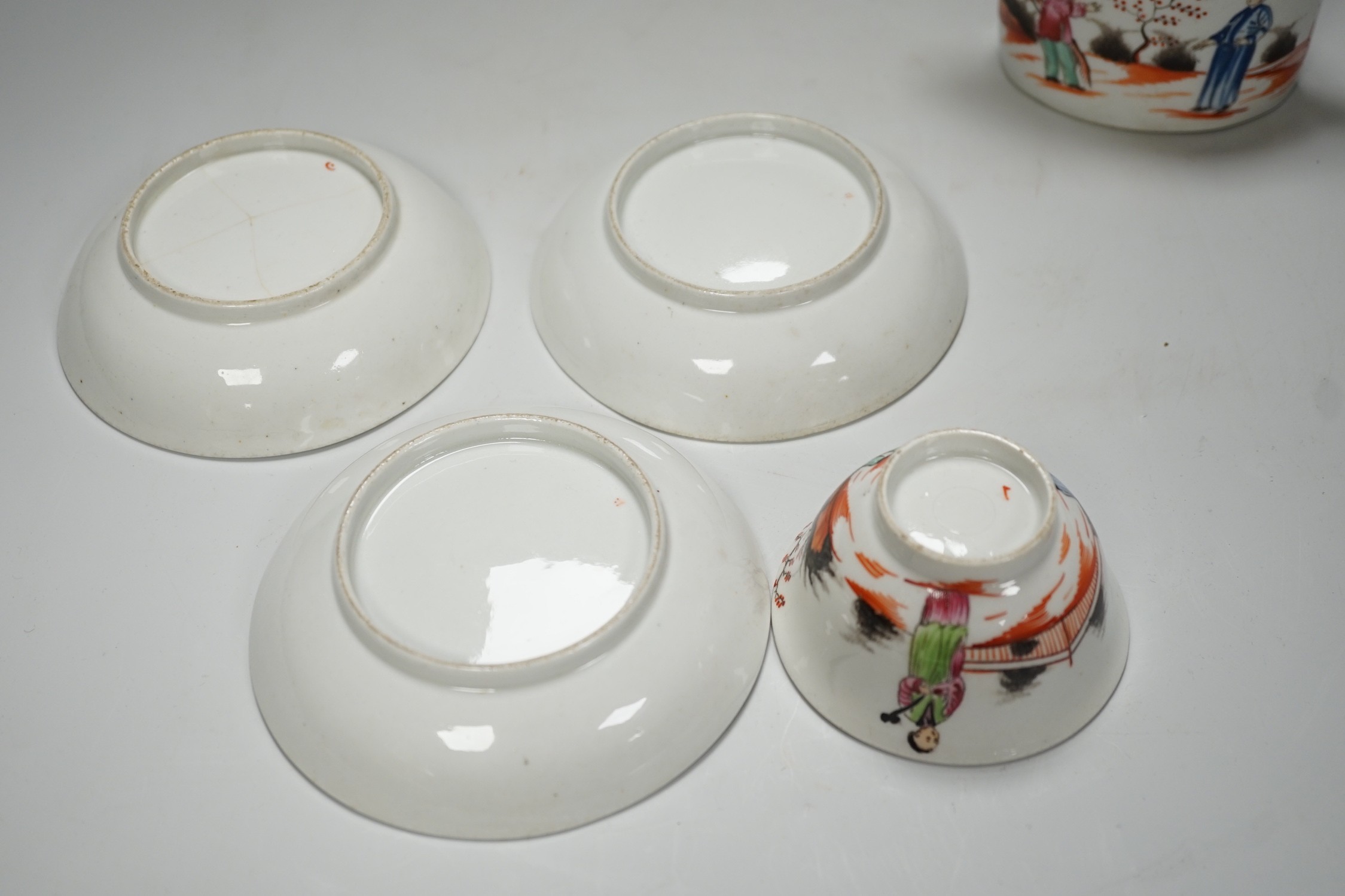 A group of New Hall porcelain boy and butterfly pattern 421 teawares, c.1800